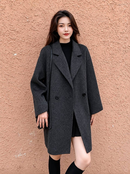 Patch-Pocket Coat With Wide Lapels And Long Sleeves – Grey